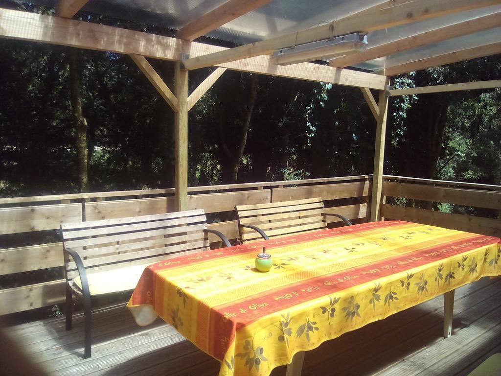 Chambres d'hôtes Au Pére Louis Labastide-du-Vert Esterno foto