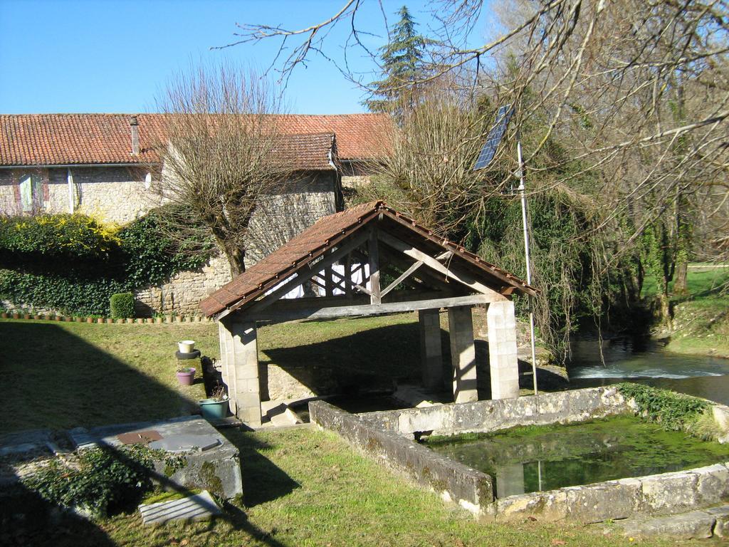 Chambres d'hôtes Au Pére Louis Labastide-du-Vert Esterno foto