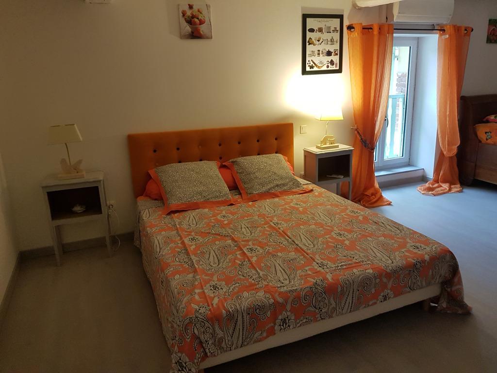 Chambres d'hôtes Au Pére Louis Labastide-du-Vert Esterno foto